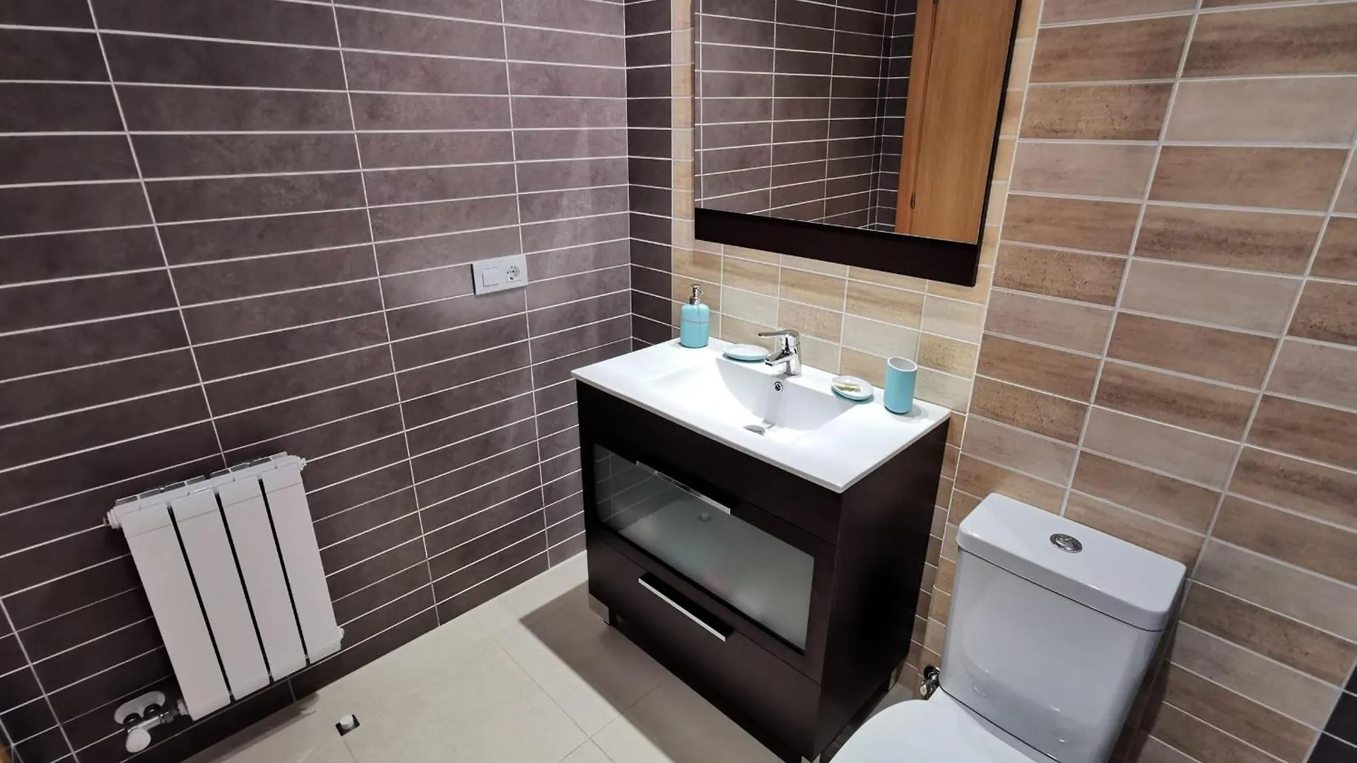 Apartman Apartamento Ideal En Llanca: Terraza, Parking Y Cerca De La Playa - Es-89-87